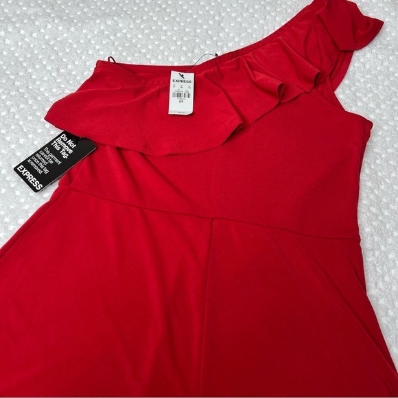 NWT. Express one shoulder romper - Picture 5 of 6
